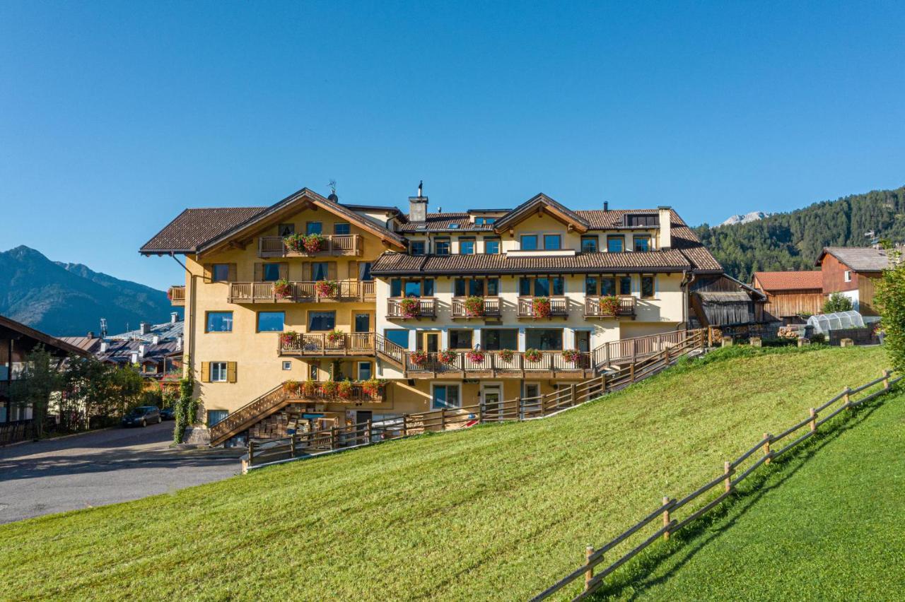 Mytime Hotels La Grotta Vigo di Fassa Buitenkant foto