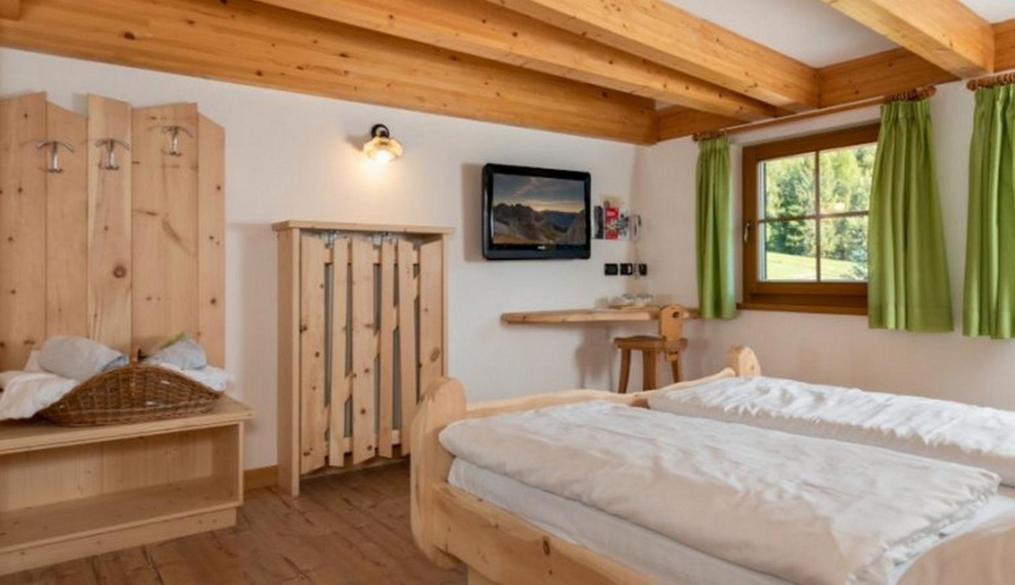 Mytime Hotels La Grotta Vigo di Fassa Kamer foto